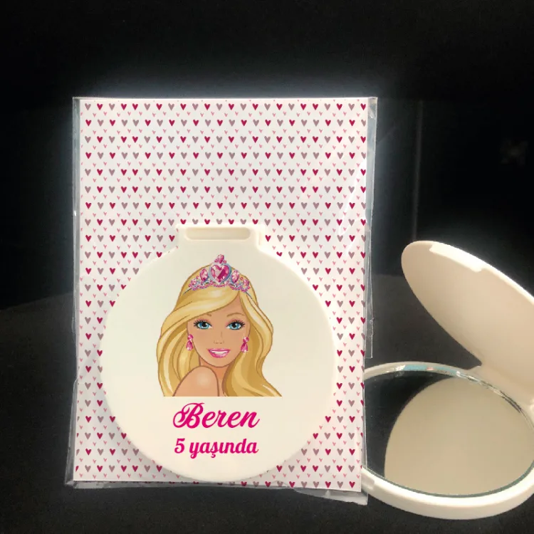 Ayna 017 - Yuvarlak Barbie Tasarım Hediyelik Baskılı Cep Aynası - Detay Görseli 2