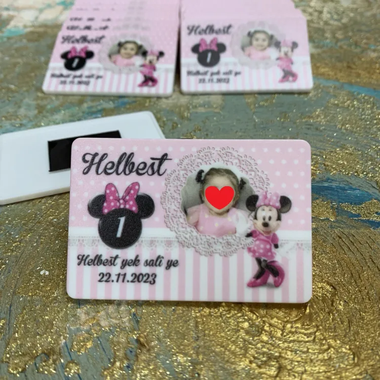 Dikdörtgen 504-1 Yaş Magnet - Minnie Mouse Tasarımlı Doğum Günü Yaş Magneti - Detay Görseli 1