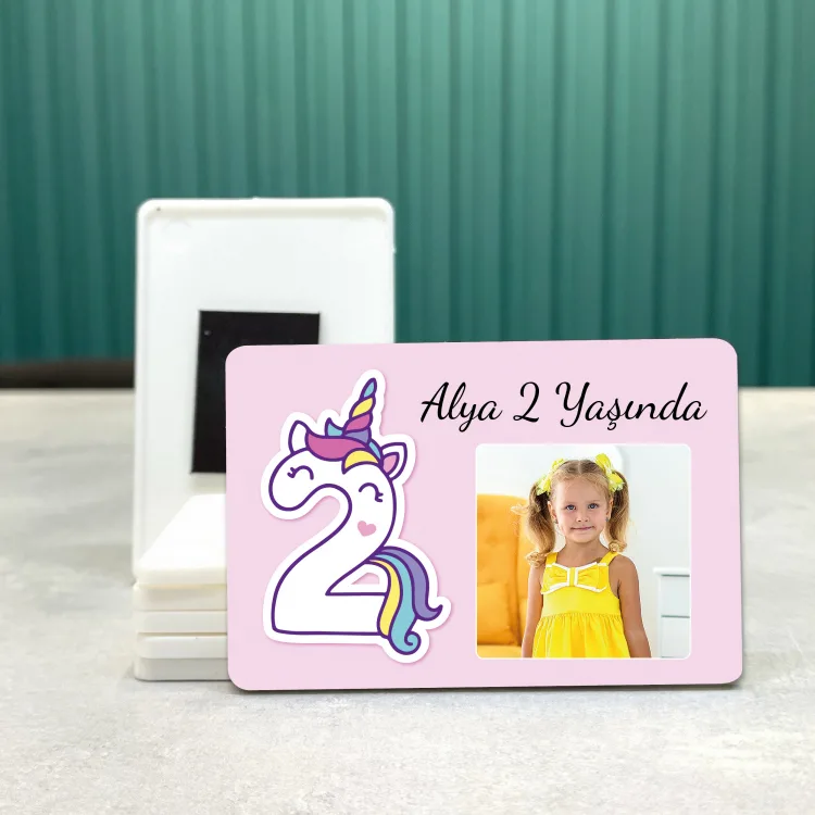 Dikdörtgen 520-2 Yaş Magnet Fotoğraflı Unicorn Tasarımlı Doğum Günü Yaş Magneti