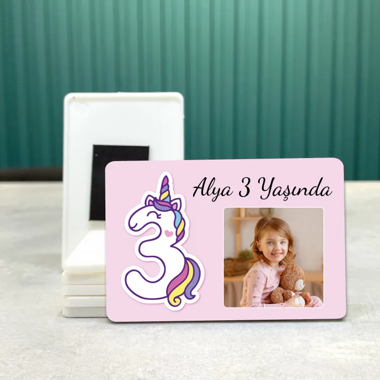 Dikdörtgen 520-3 Yaş Magnet Fotoğraflı Unicorn Tasarımlı Doğum Günü Yaş Magneti